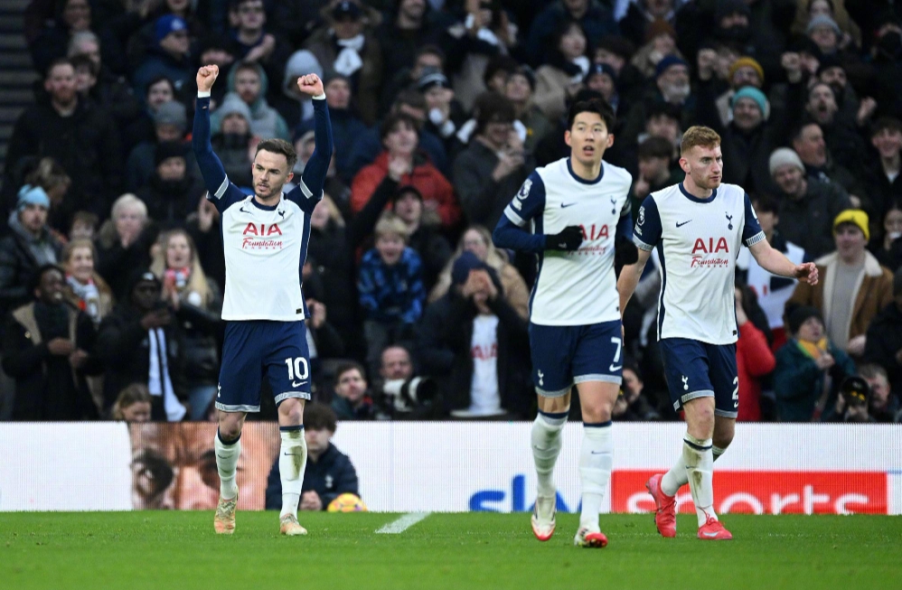 东体：申花像会学习却不会考试的优等生，背负过重的心理负担