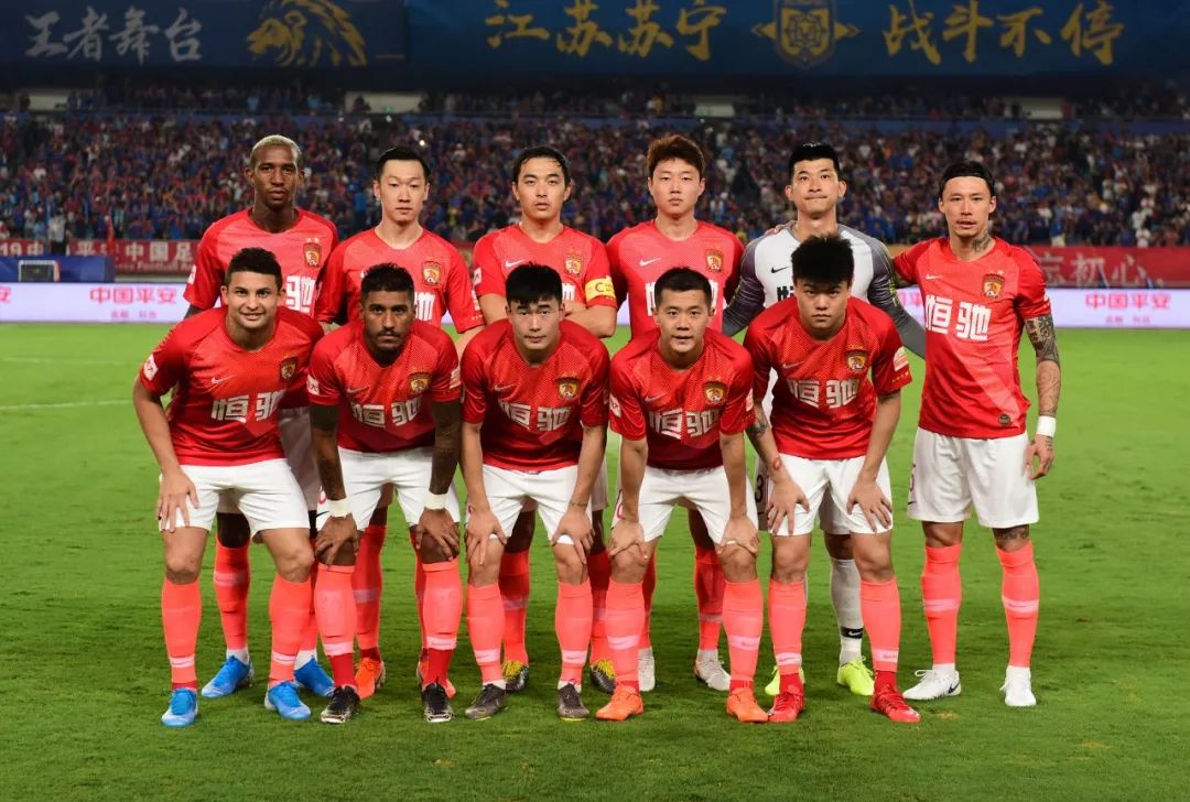 法国客场3-1逆转阿塞拜疆，马特塔、阿克利乌什破门，古斯托两助攻