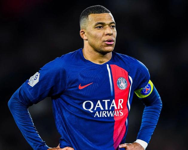 卡洛斯谈世界杯：其他队都想赢阿根廷，巴西进决赛得看内马尔